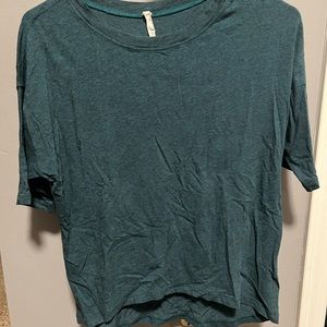 Lululemon t shirt size 4
